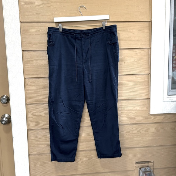 Women’s pants! - Picture 1 of 2